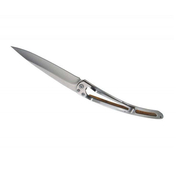 1235 8 Deejo 1cb054 E