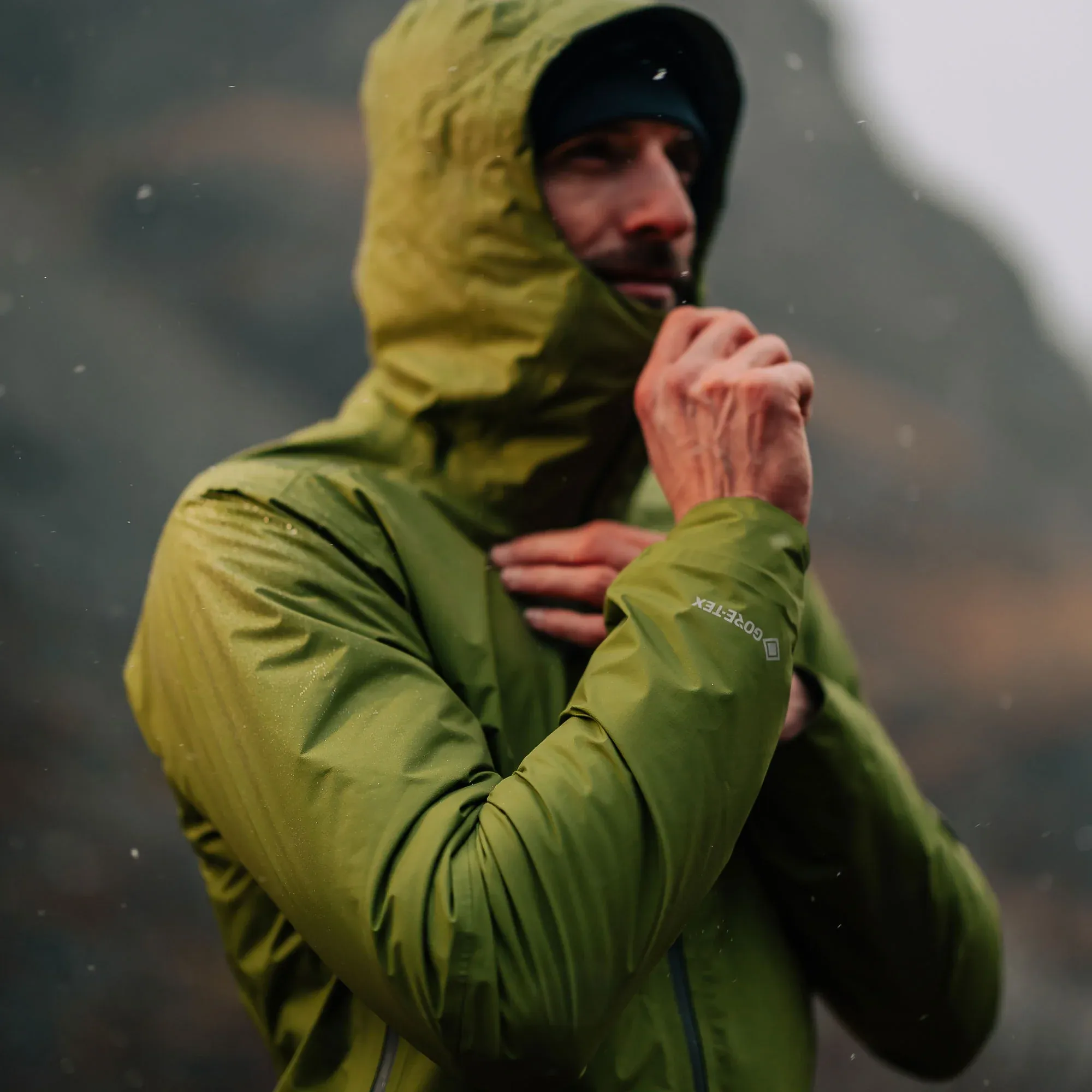 Montane Phase Nano pánská nepromokavá bunda Alder Green Waterproof Men Jacket Outdoor 00.webp