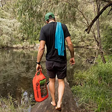Sea To Summit Airlite Towel – Small lifestyle