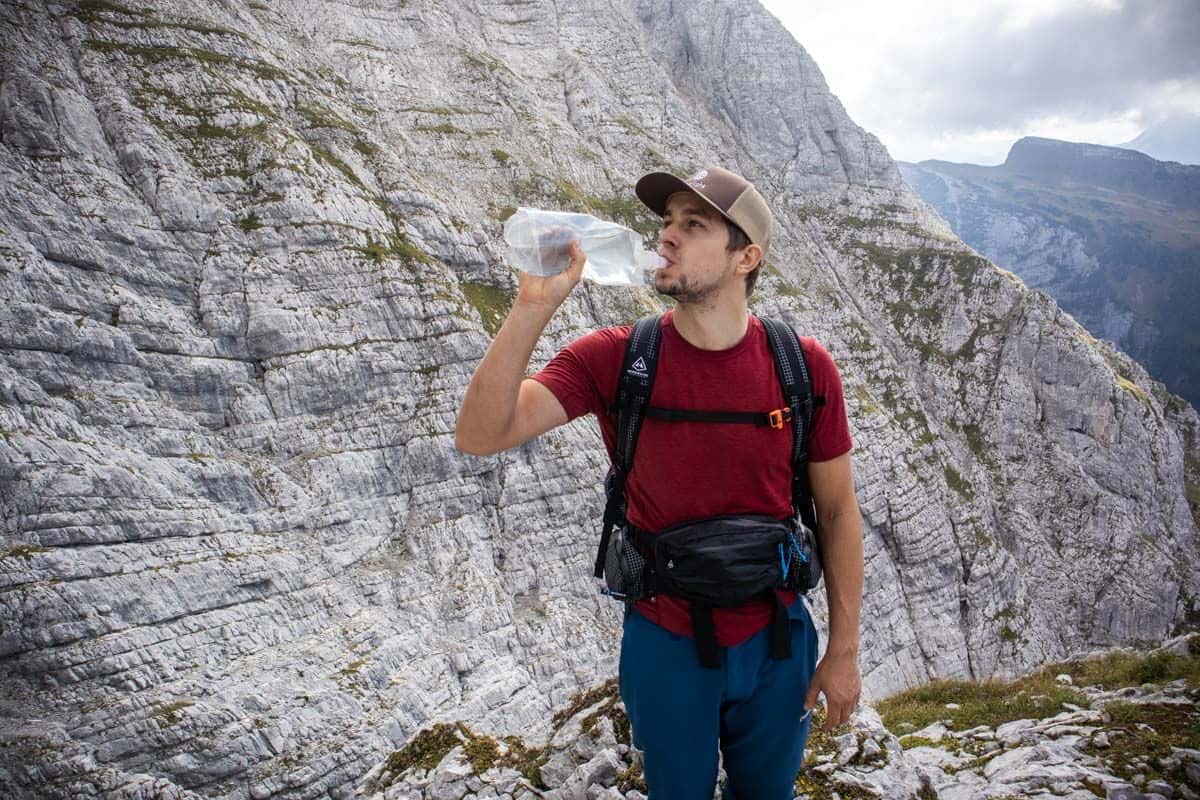 Platypus Softbottle 1.0 L Platy Logo Closure Cap lifestyle